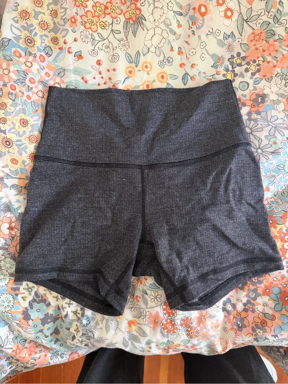 Lululemon Women's Shorts - Charcoal